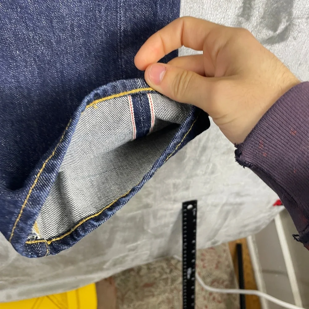 Levis item excellent